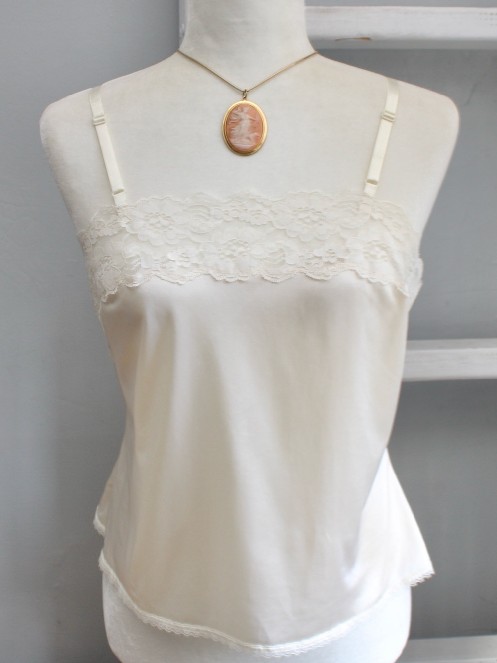 Sears Vintage Silky Lace Trim Nylon Coquette Romantic Camisole Tank Cream sz 36
